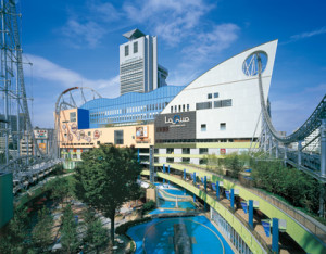 東京ドームホテル隣接のラクーア