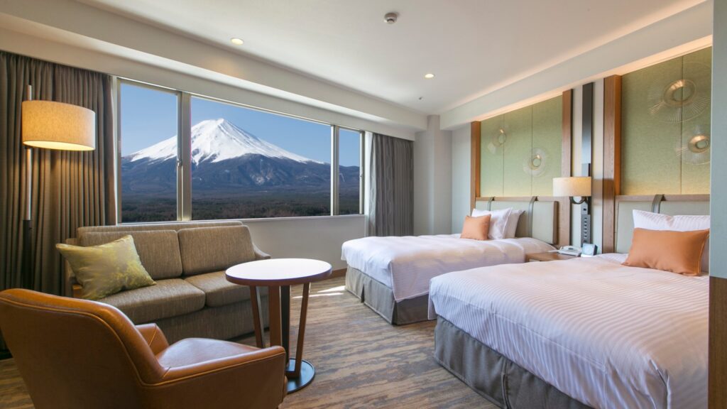 お部屋から眺める富士山はこんな感じ