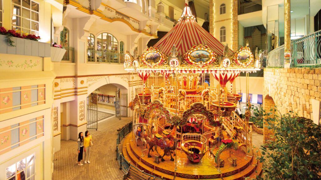 世界最大級の屋内メリーゴーランド！
宿泊者はもちろん無料！