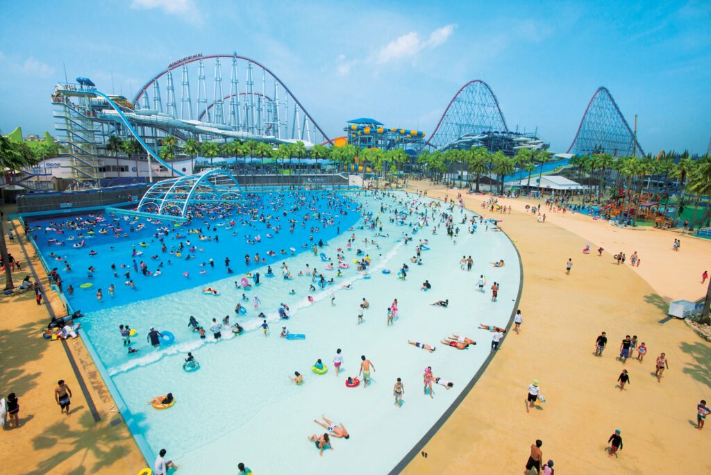 ナガスパのジャンボ海水プールは日本最大級！
一度は行きたいプールです☆