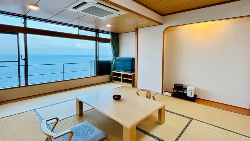 山上館の和洋室