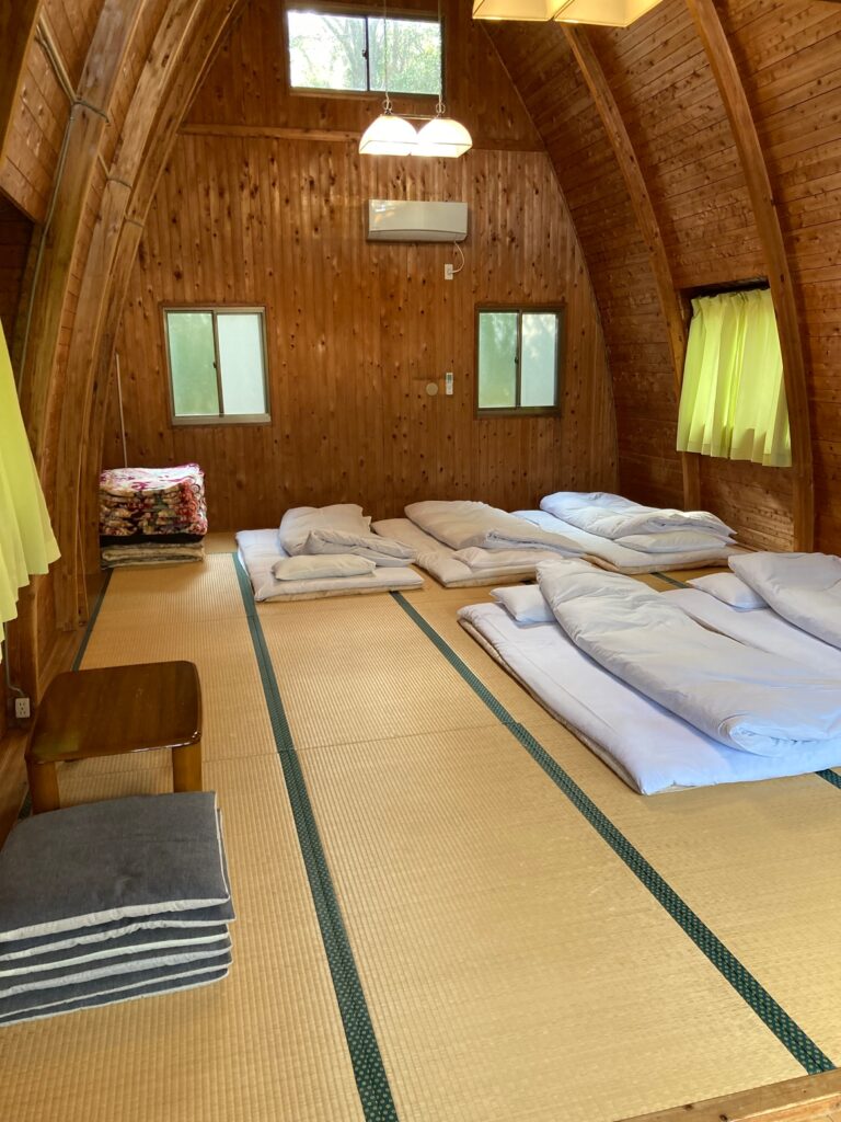 ５～６名用のコテージ