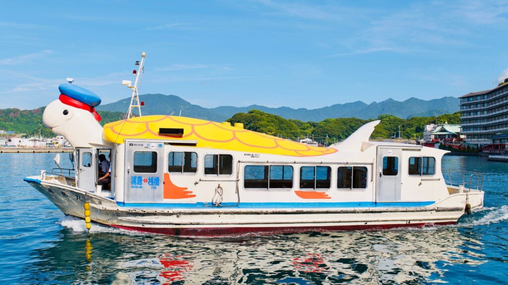 ホテル浦島の送迎船「浦島丸」