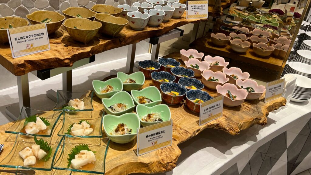 ]もちろん普通のお料理も充実！