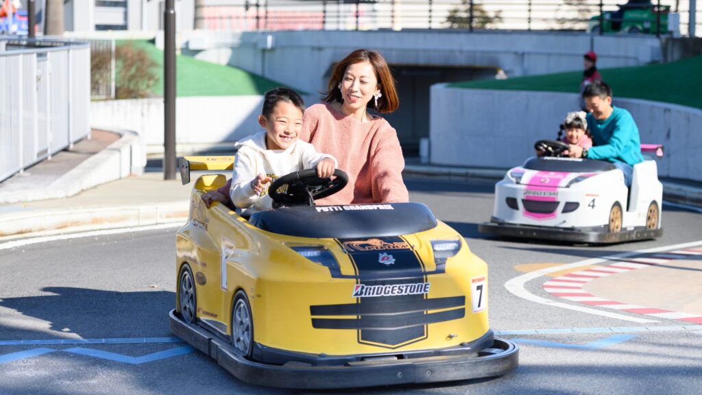 3歳以上で同乗可、小学1年生以上で運転可能なプッチグランプリ。親子で競争も！