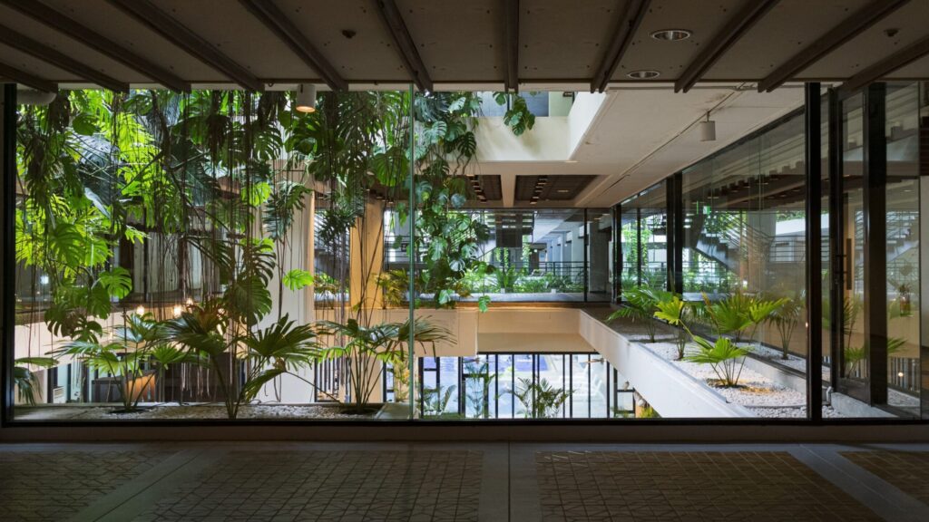 ムーンビーチの2階ピロティ