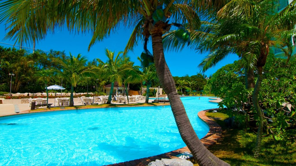 ラグナガーデンホテルの屋外プール